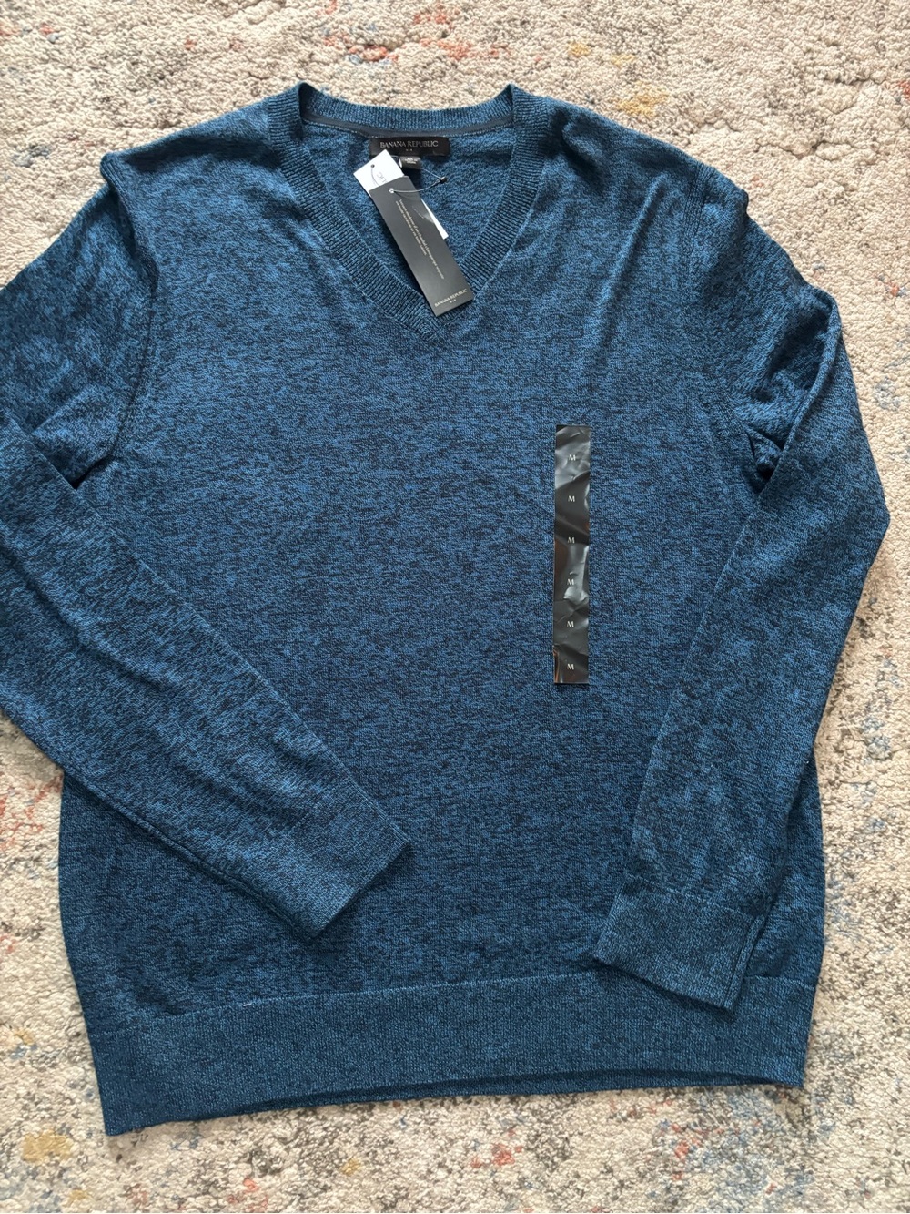 Banana Republic Men’s blue V-Neck Sweater